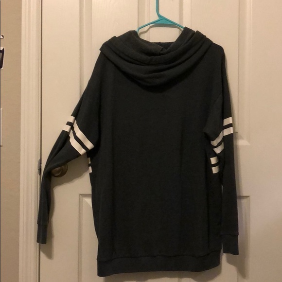 Victoria secret pink hoodie - Picture 5 of 5